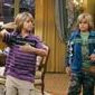 the-suite-life-of-zack-and-cody-968139l-thumbnail_gallery - zak si cody ce viata minunata