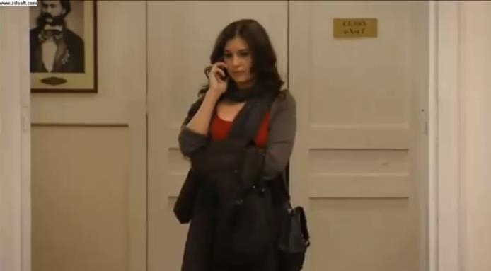 F**U-TI GATU MATII DE HANDII CARE ESTI:@ *Ii da un capac lui Doris* - x - Piscotsel Room - x