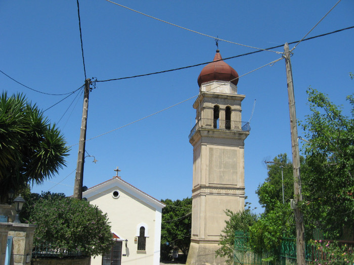 reper biserica care are cupola ca la bis,rusesti - Zakynthos 2012