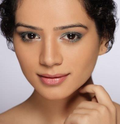 10.Sukirti Kandpal - top 10 actrite care imi plac de la tellywood