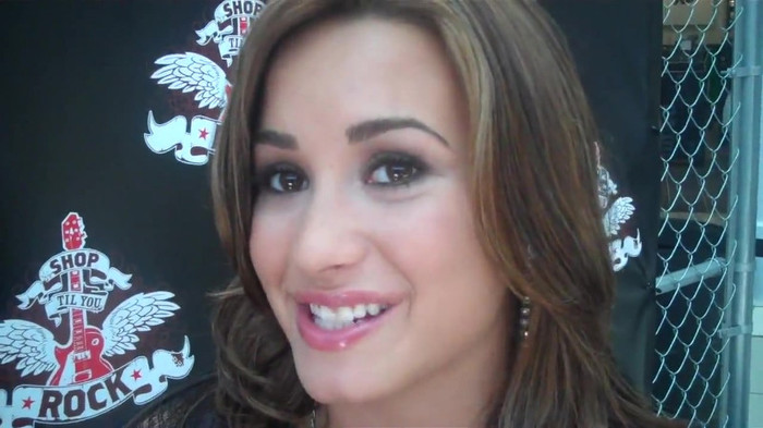 Demi Lovato_ Very Fashionable And  Pretty During An Interview 1416 - Demilush - Very Fashionable And Pretty During An Interview Part oo3