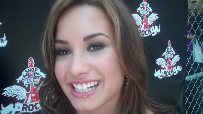 Demi Lovato_ Very Fashionable And  Pretty During An Interview 1562 - Demilush - Very Fashionable And Pretty During An Interview Part oo4