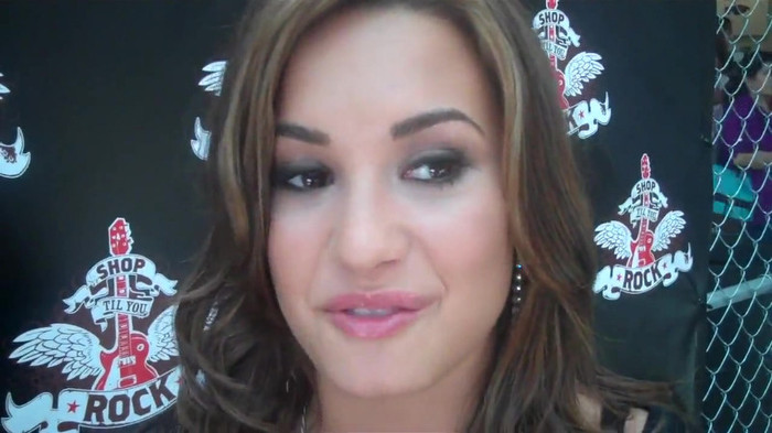 Demi Lovato_ Very Fashionable And  Pretty During An Interview 1584 - Demilush - Very Fashionable And Pretty During An Interview Part oo4