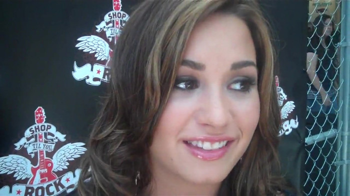 Demi Lovato_ Very Fashionable And  Pretty During An Interview 1664 - Demilush - Very Fashionable And Pretty During An Interview Part oo4