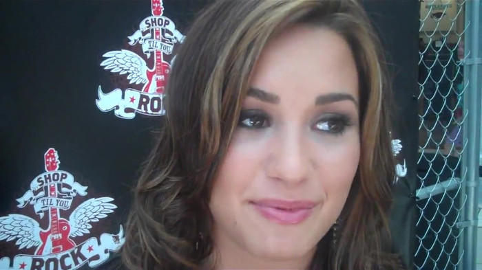 Demi Lovato_ Very Fashionable And  Pretty During An Interview 1704