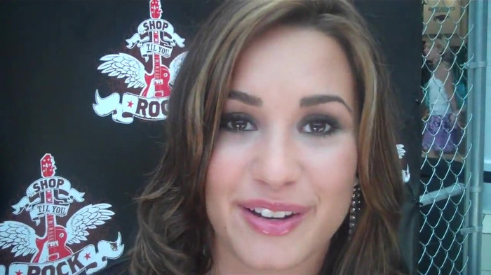 Demi Lovato_ Very Fashionable And  Pretty During An Interview 1721