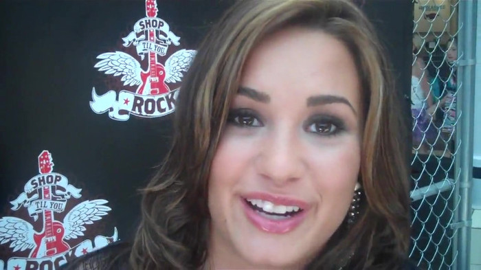 Demi Lovato_ Very Fashionable And  Pretty During An Interview 1729