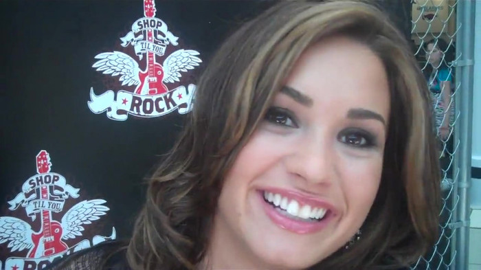 Demi Lovato_ Very Fashionable And  Pretty During An Interview 1742