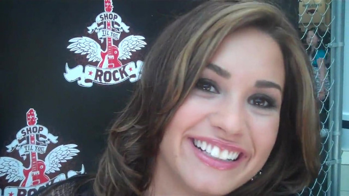 Demi Lovato_ Very Fashionable And  Pretty During An Interview 1743