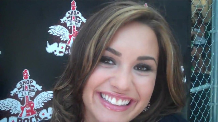Demi Lovato_ Very Fashionable And  Pretty During An Interview 1803