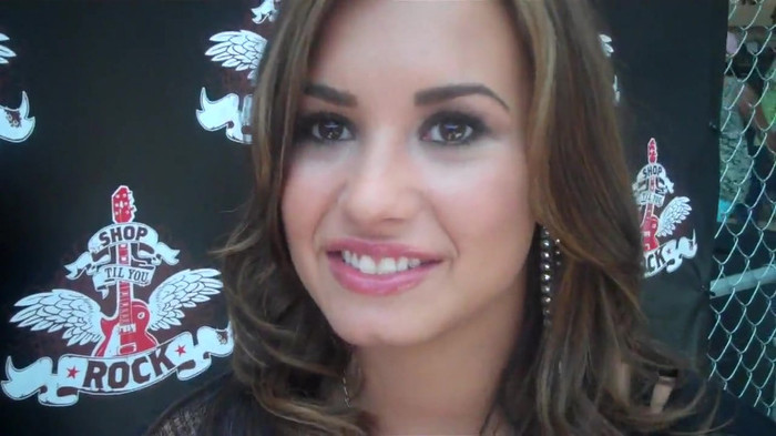 Demi Lovato_ Very Fashionable And  Pretty During An Interview 2020