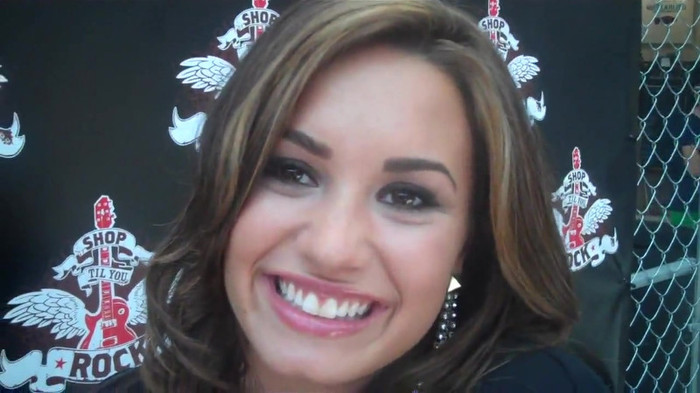 Demi Lovato_ Very Fashionable And  Pretty During An Interview 1841
