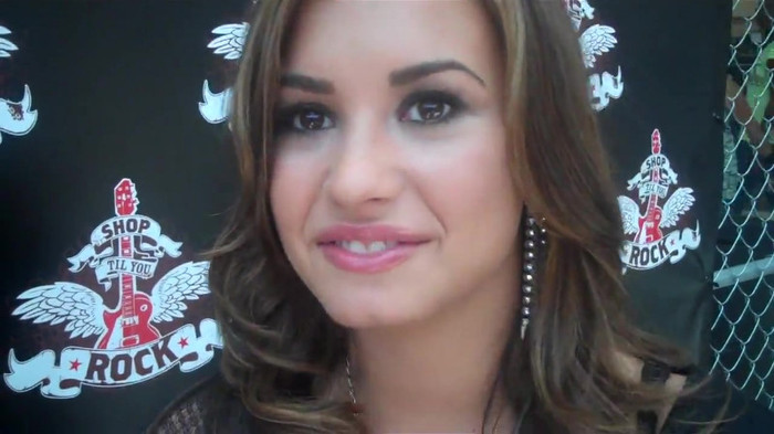 Demi Lovato_ Very Fashionable And  Pretty During An Interview 2026