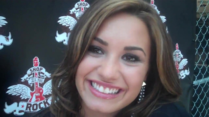 Demi Lovato_ Very Fashionable And  Pretty During An Interview 1848