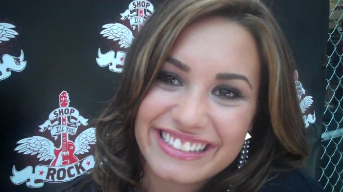 Demi Lovato_ Very Fashionable And  Pretty During An Interview 1857