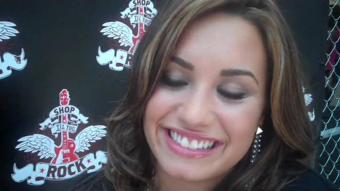 Demi Lovato_ Very Fashionable And  Pretty During An Interview 1878