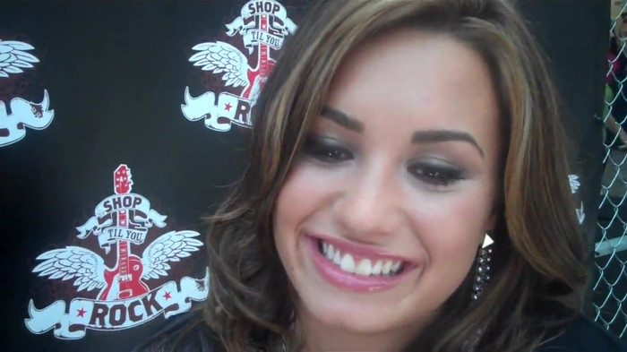 Demi Lovato_ Very Fashionable And  Pretty During An Interview 1889