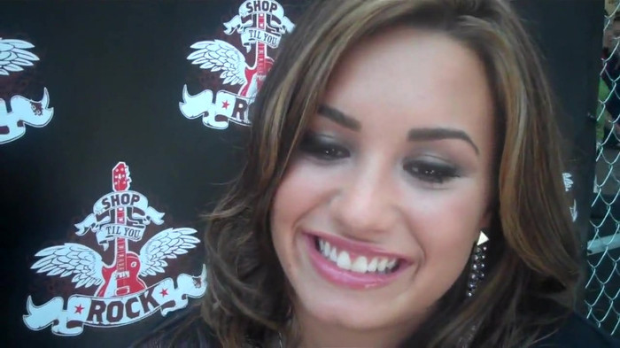 Demi Lovato_ Very Fashionable And  Pretty During An Interview 1891