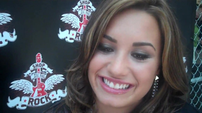 Demi Lovato_ Very Fashionable And  Pretty During An Interview 1894
