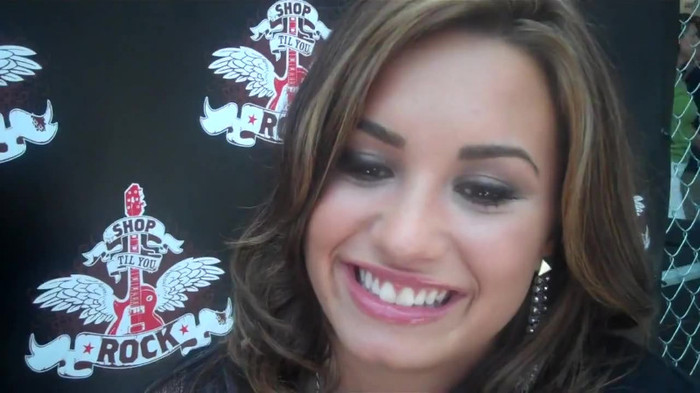 Demi Lovato_ Very Fashionable And  Pretty During An Interview 1896