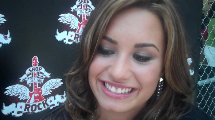 Demi Lovato_ Very Fashionable And  Pretty During An Interview 1917