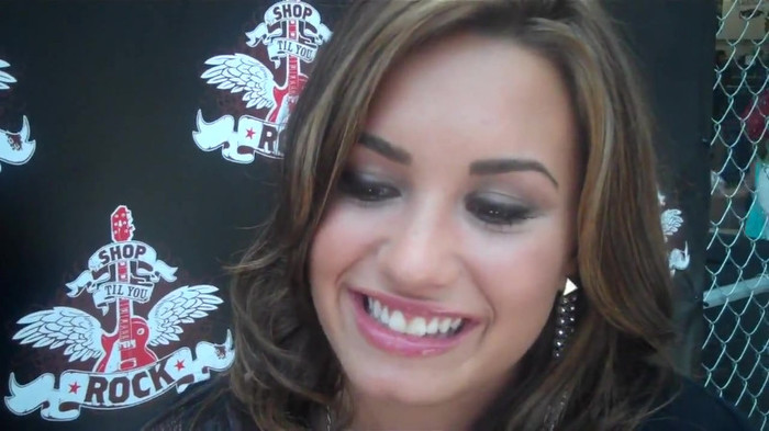 Demi Lovato_ Very Fashionable And  Pretty During An Interview 1931
