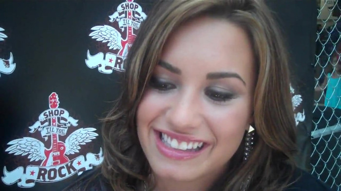 Demi Lovato_ Very Fashionable And  Pretty During An Interview 1936 - Demilush - Very Fashionable And Pretty During An Interview Part oo4