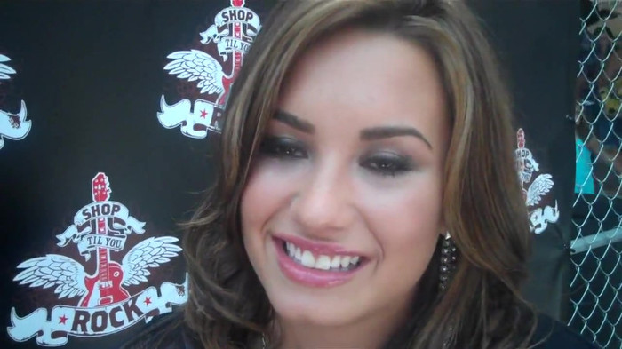 Demi Lovato_ Very Fashionable And  Pretty During An Interview 1963