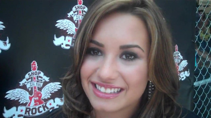 Demi Lovato_ Very Fashionable And  Pretty During An Interview 1969