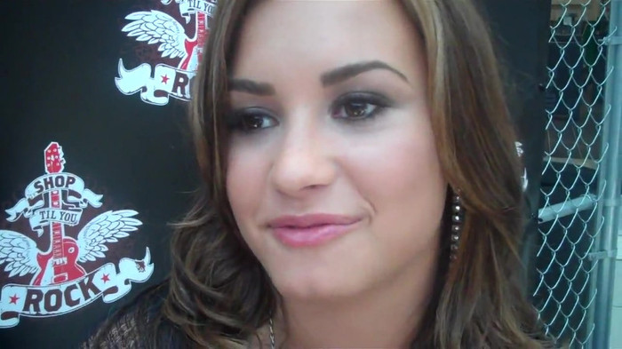 Demi Lovato_ Very Fashionable And  Pretty During An Interview 2230 - Demilush - Very Fashionable And Pretty During An Interview Part oo5