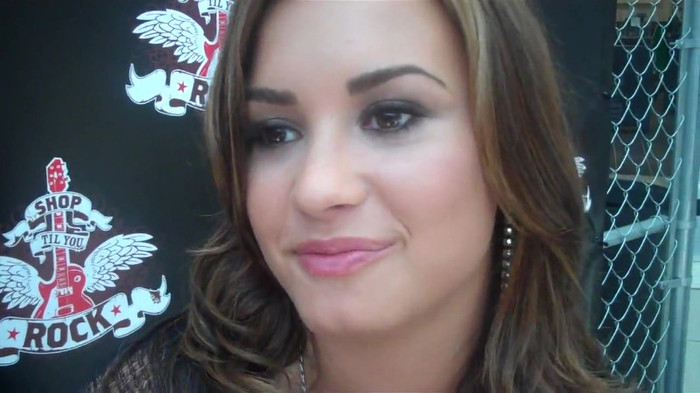 Demi Lovato_ Very Fashionable And  Pretty During An Interview 2234 - Demilush - Very Fashionable And Pretty During An Interview Part oo5