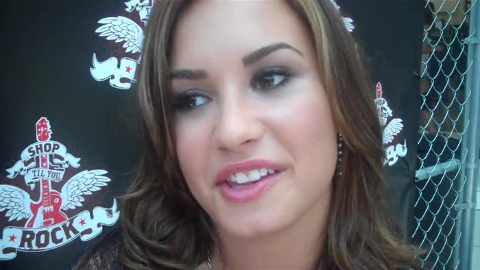 Demi Lovato_ Very Fashionable And  Pretty During An Interview 2266 - Demilush - Very Fashionable And Pretty During An Interview Part oo5