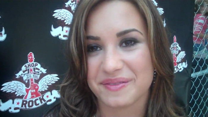 Demi Lovato_ Very Fashionable And  Pretty During An Interview 2857 - Demilush - Very Fashionable And Pretty During An Interview Part oo6