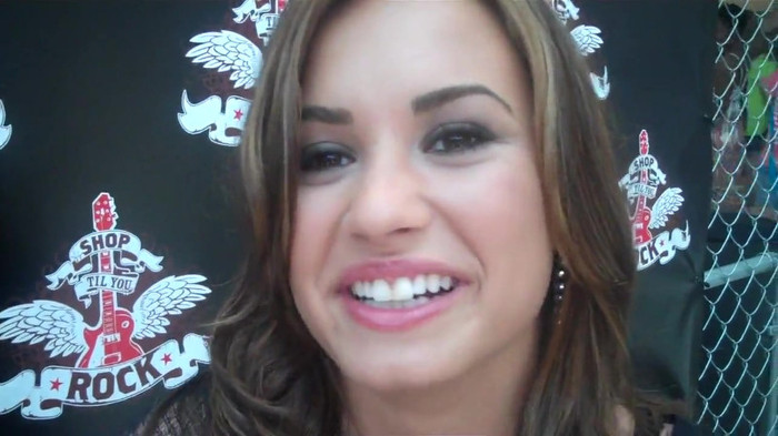 Demi Lovato_ Very Fashionable And  Pretty During An Interview 2871 - Demilush - Very Fashionable And Pretty During An Interview Part oo6