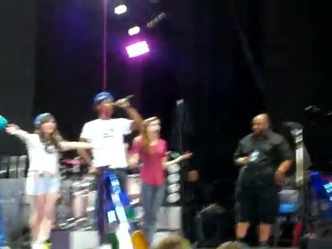 Demi Lovato\'s Entrance at Souncheck 0119