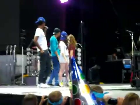 Demi Lovato\'s Entrance at Souncheck 0683