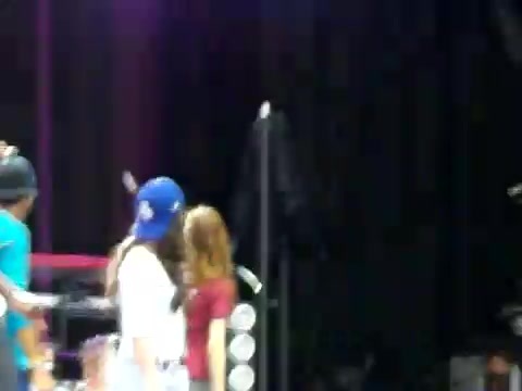 Demi Lovato\'s Entrance at Souncheck 0792