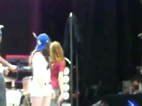 Demi Lovato\'s Entrance at Souncheck 0832