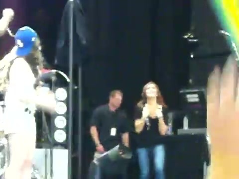 Demi Lovato\'s Entrance at Souncheck 1045 Demi Lovato\'s Entrance at Souncheck 1045