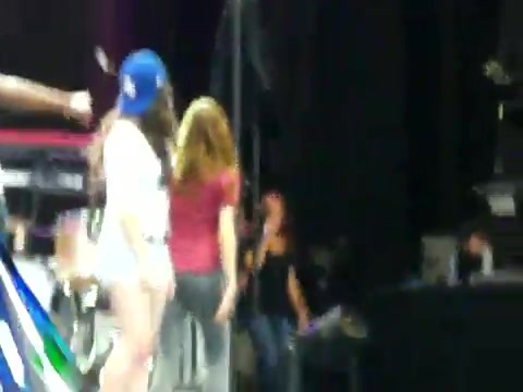 Demi Lovato\'s Entrance at Souncheck 0878