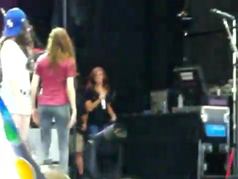 Demi Lovato\'s Entrance at Souncheck 0918