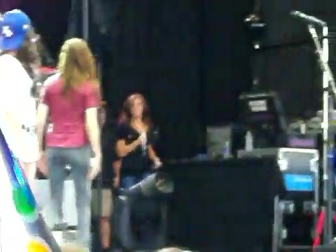 Demi Lovato\'s Entrance at Souncheck 0922