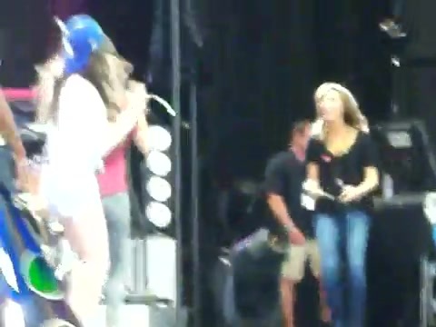 Demi Lovato\'s Entrance at Souncheck 1119 Demi Lovato\'s Entrance at Souncheck 1119