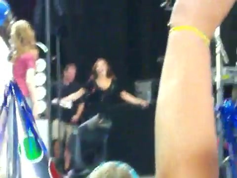 Demi Lovato\'s Entrance at Souncheck 0963