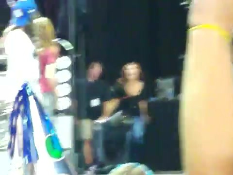 Demi Lovato\'s Entrance at Souncheck 0982