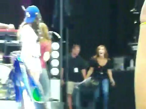 Demi Lovato\'s Entrance at Souncheck 0996