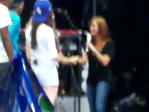 Demi Lovato\'s Entrance at Souncheck 1519