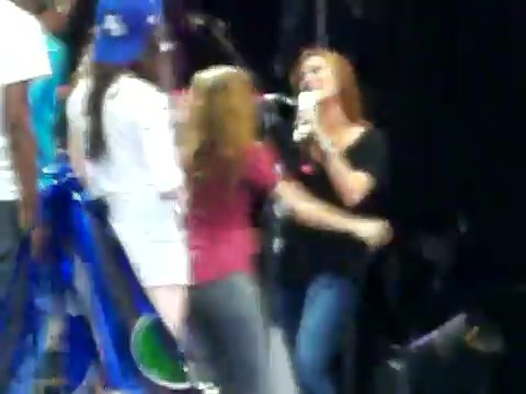 Demi Lovato\'s Entrance at Souncheck 1553