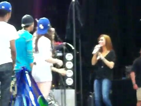 Demi Lovato\'s Entrance at Souncheck 1221