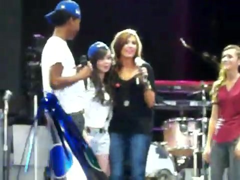 Demi Lovato\'s Entrance at Souncheck 2038 - Demilush - Entrance at Sounchek Part oo5